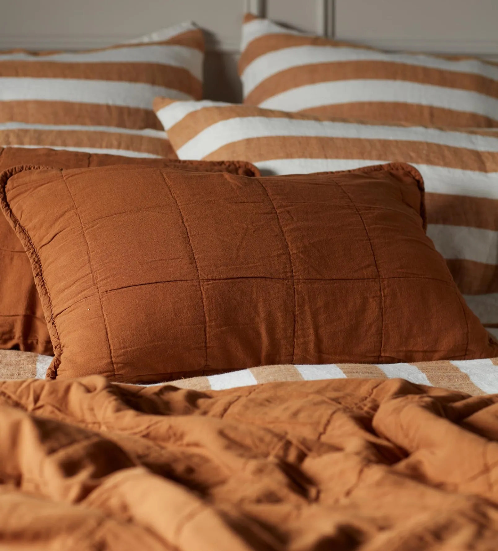 Amber Finn 100% Cotton Quilted Throw