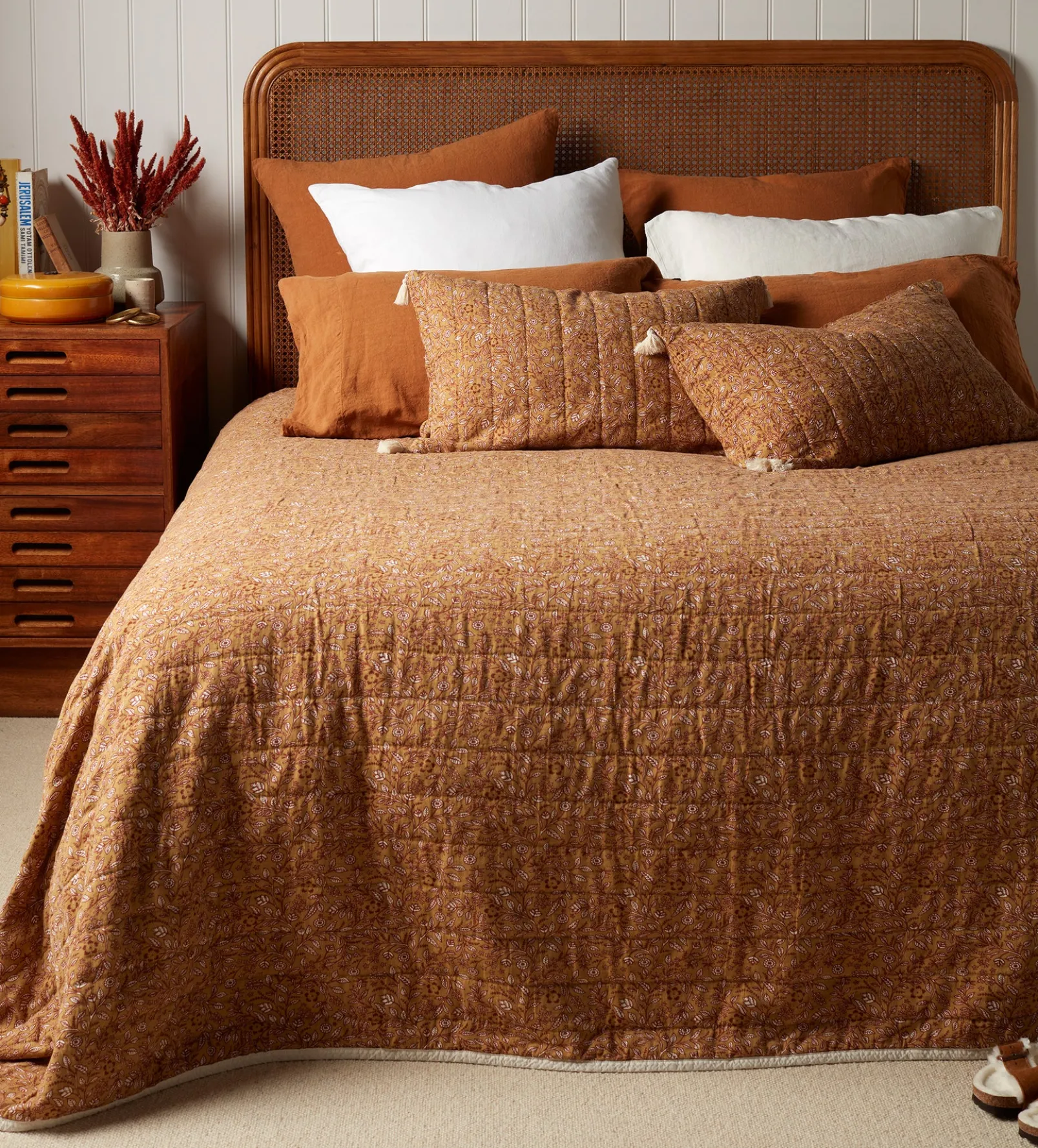 Anika Floral 100% Cotton Quilted Throw