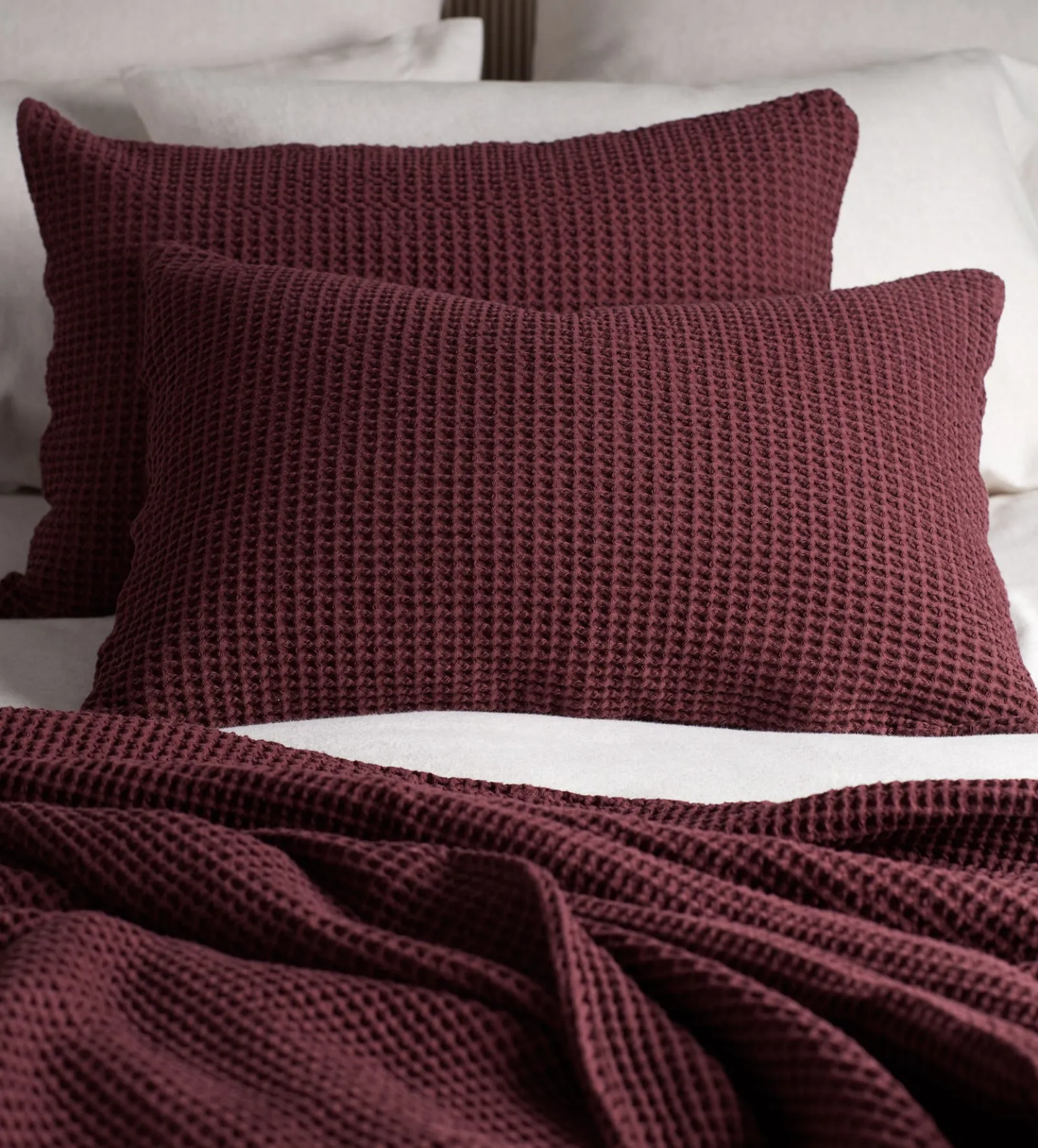 Beetroot Big Waffle 100% Cotton Throw
