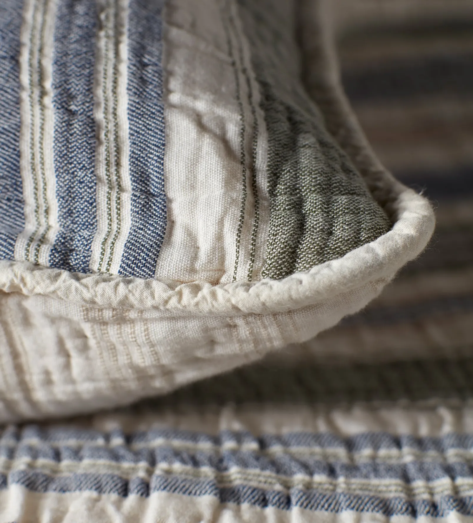 Magnus 100% Cotton Quilted Cushion Cover