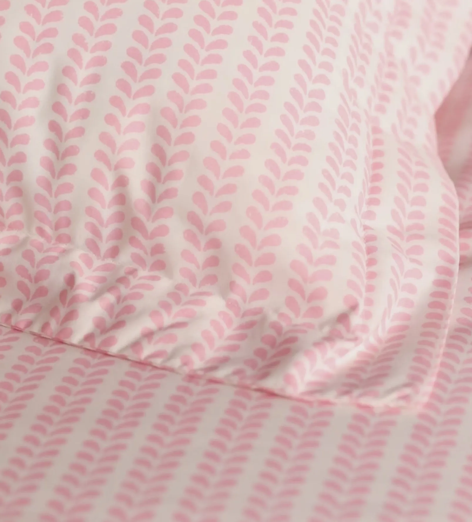 Molly Mahon Pink Bindi 100% Cotton Fitted Sheet