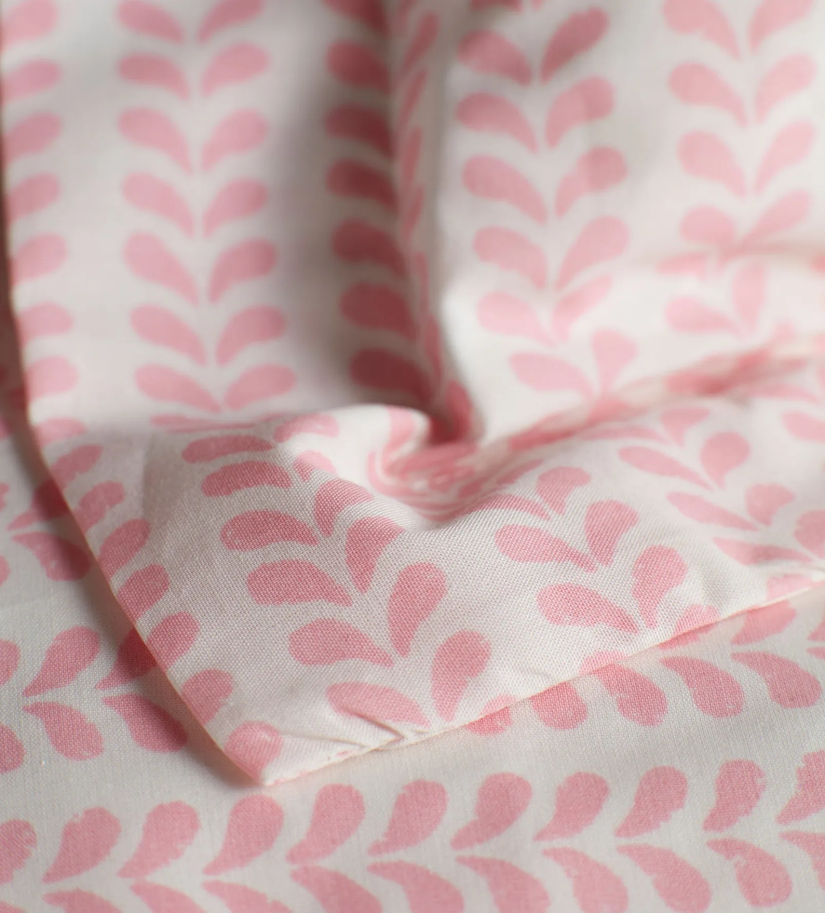 Molly Mahon Pink Bindi 100% Cotton Oxford Pillowcase