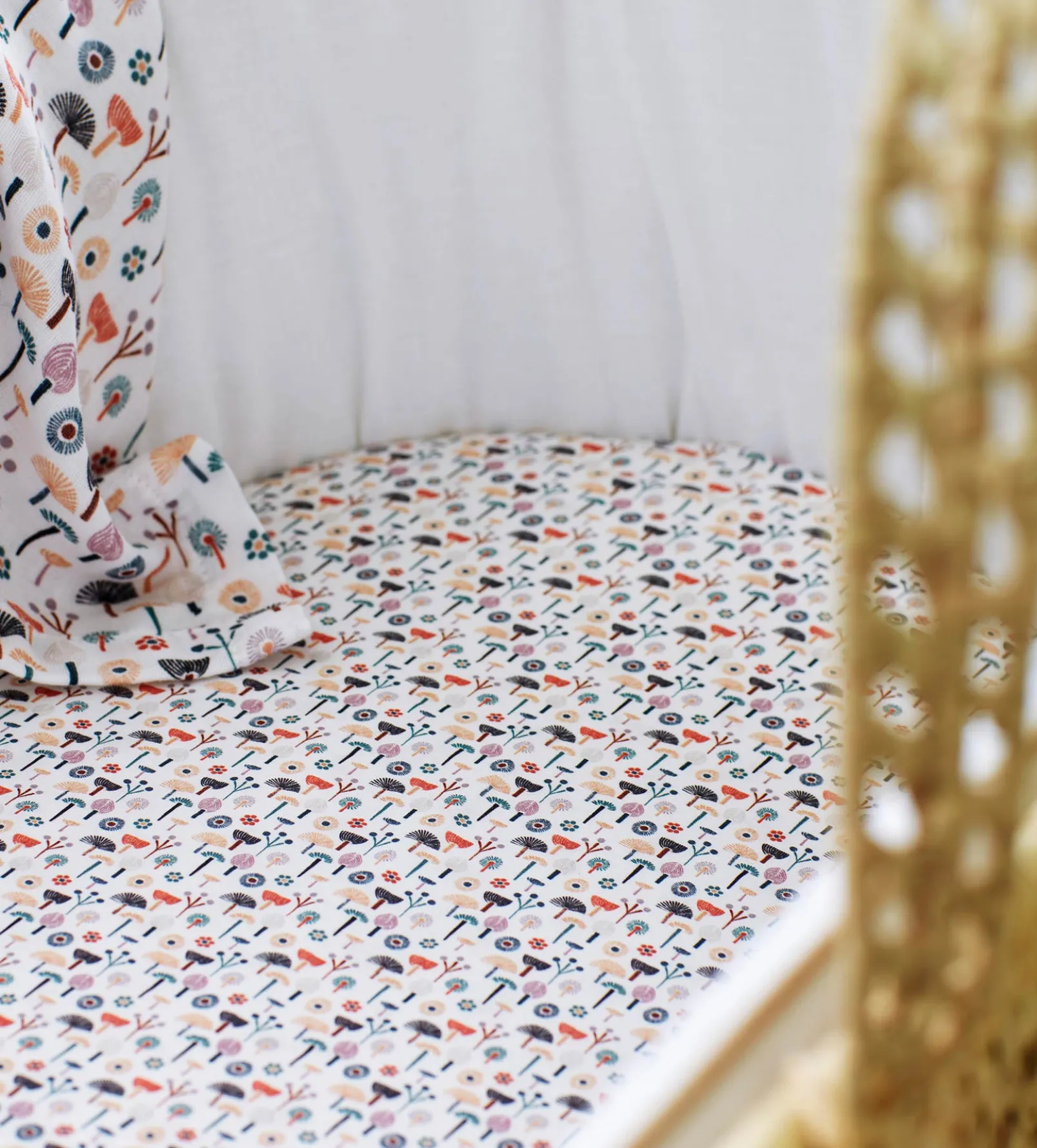 Molly Meadow 100% Organic Cotton Moses Basket Fitted Sheet