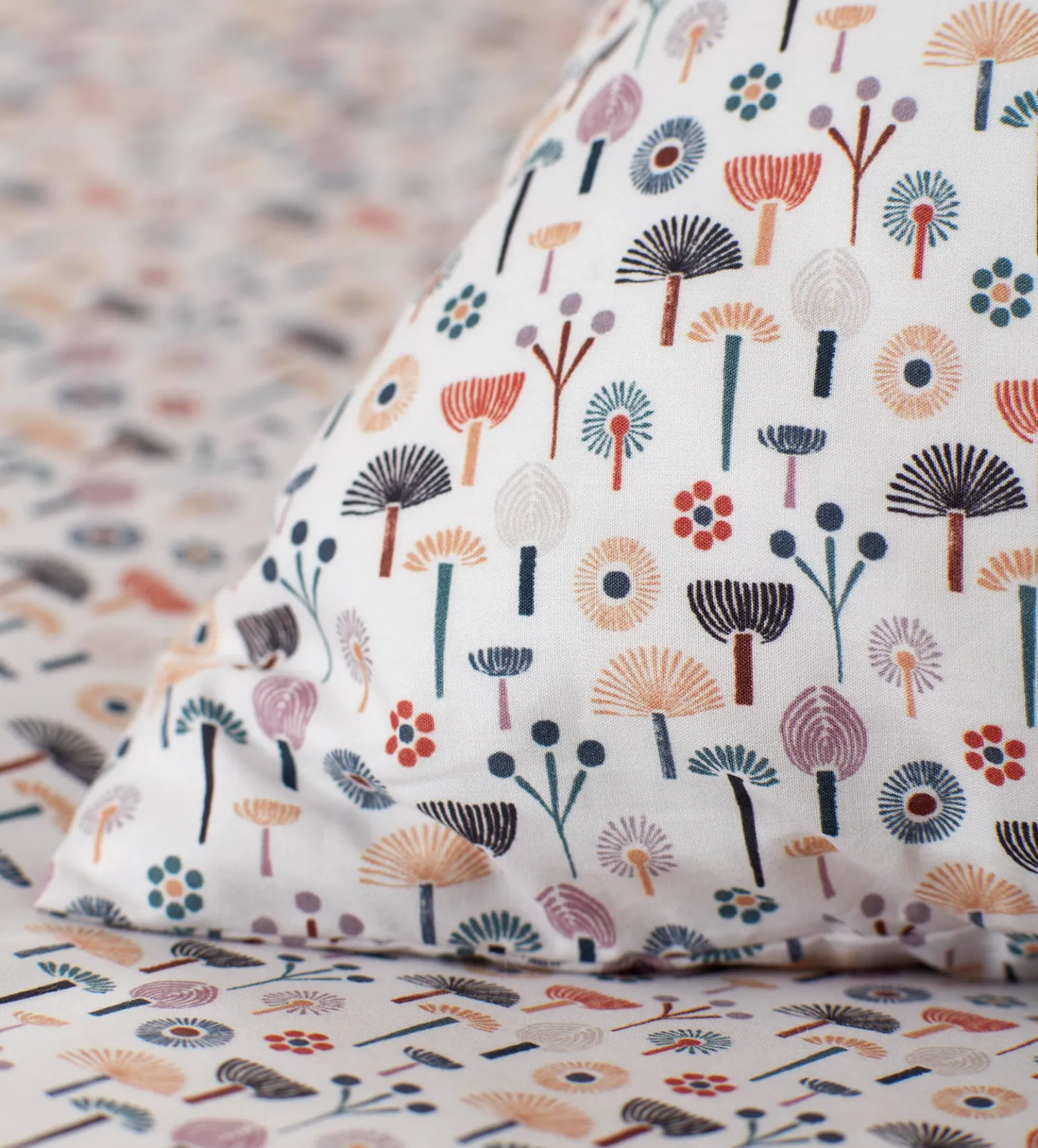 Molly Meadow 100% Organic Cotton Small Cot Fitted Sheet