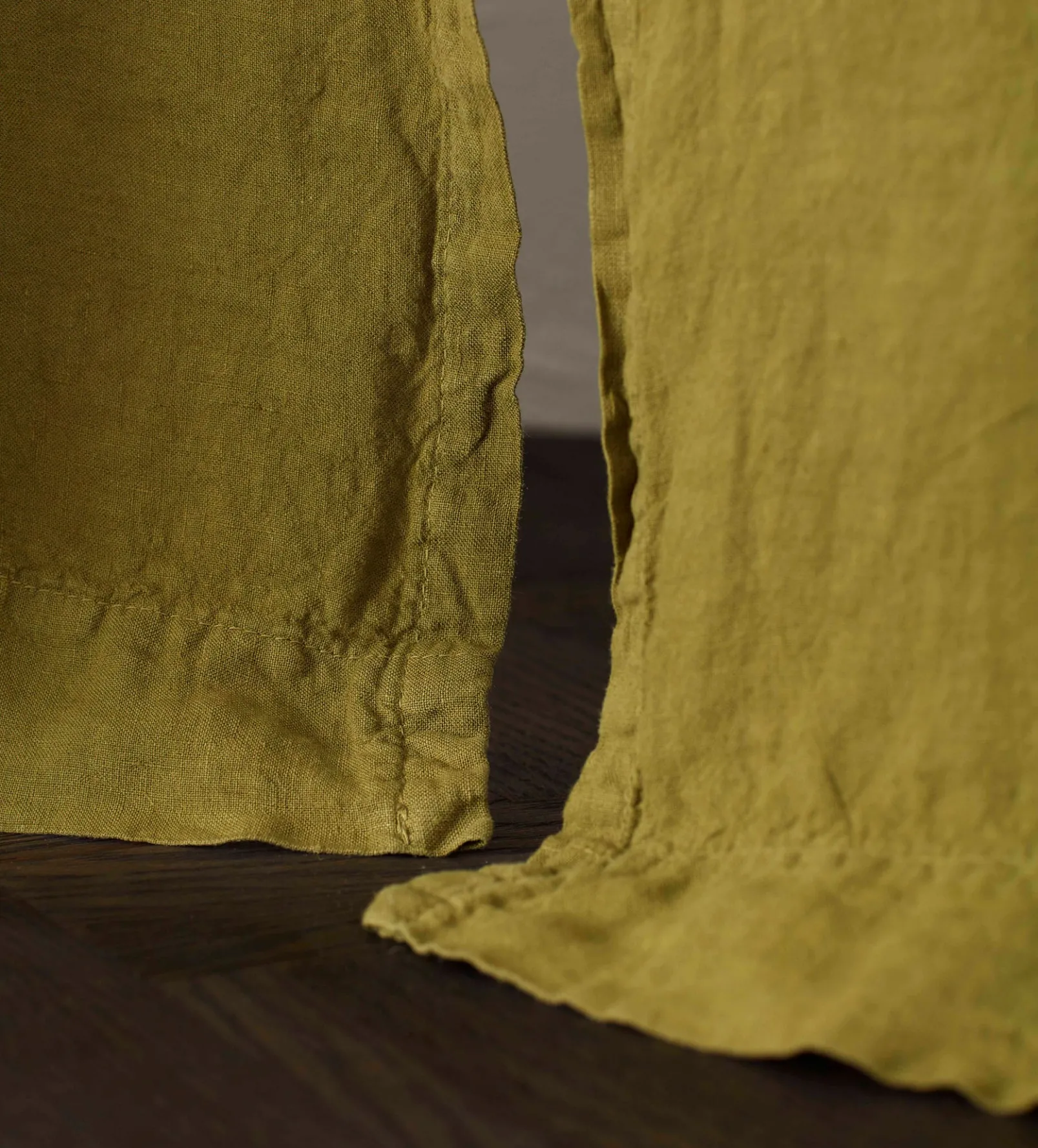 Moss Green 100% Linen Loop Top Curtain (Single)