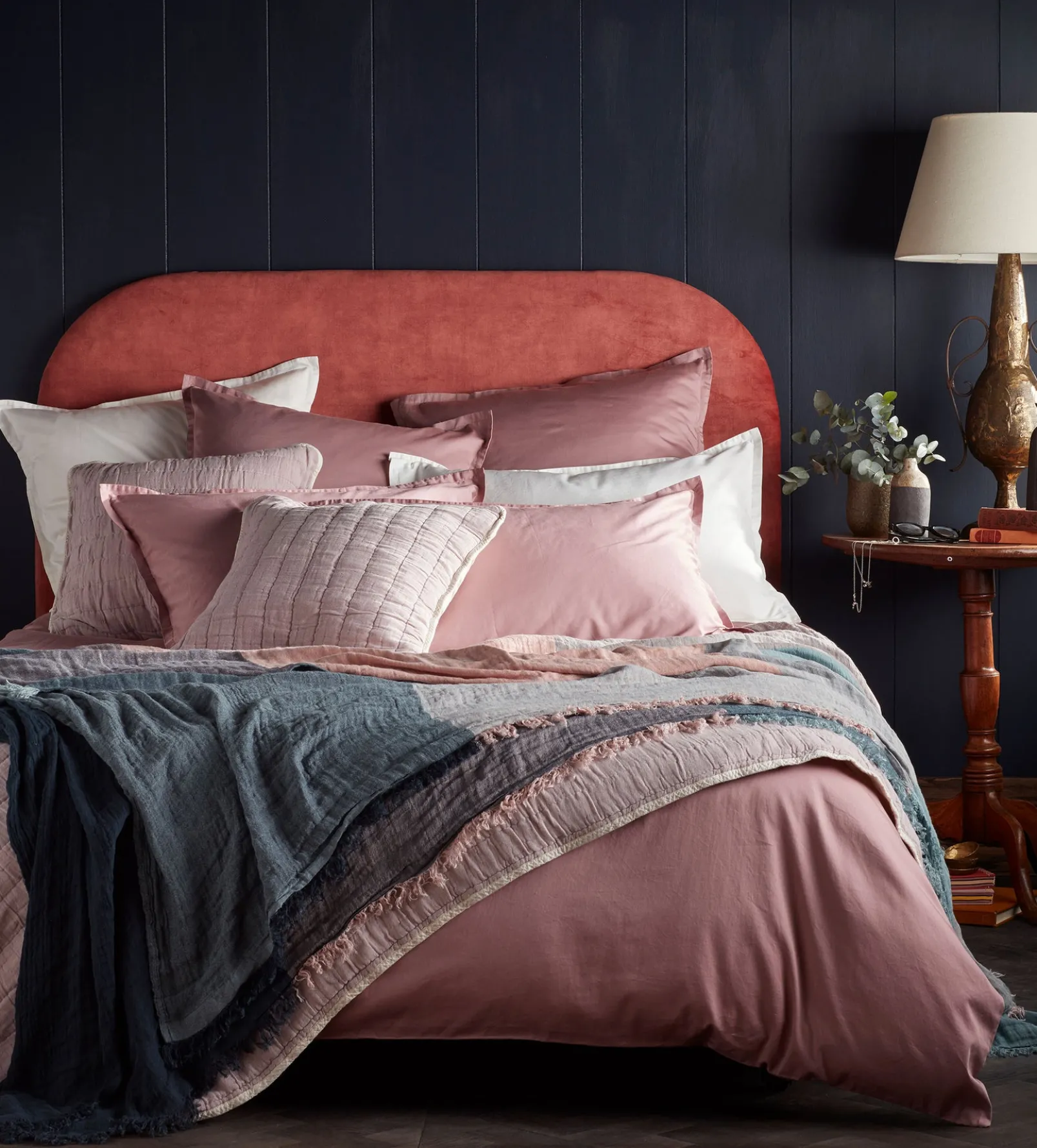 Nancy Cotton Linen Throw