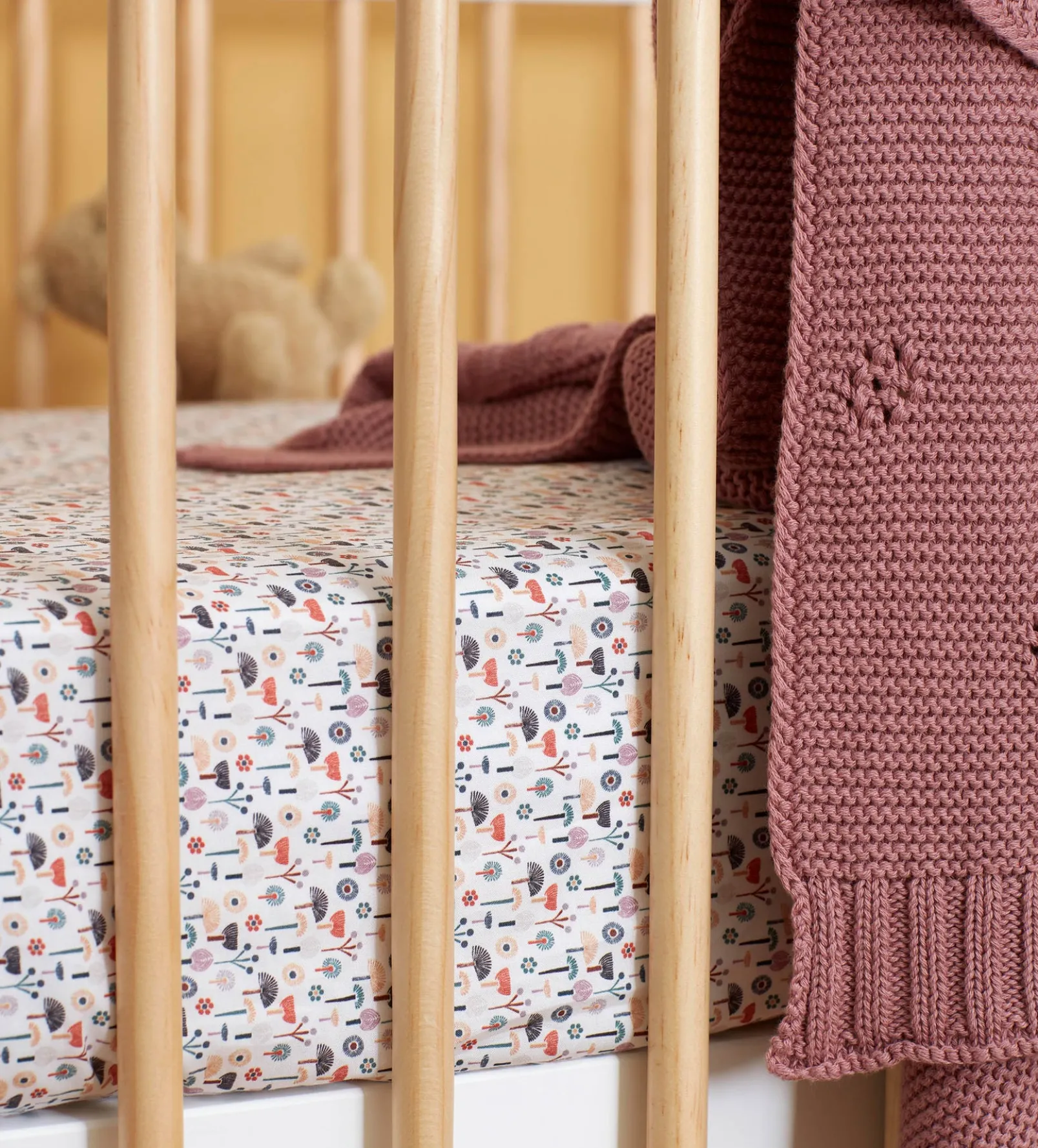 Vintage Rose Bailey 100% Organic Cotton Knitted Baby Blanket