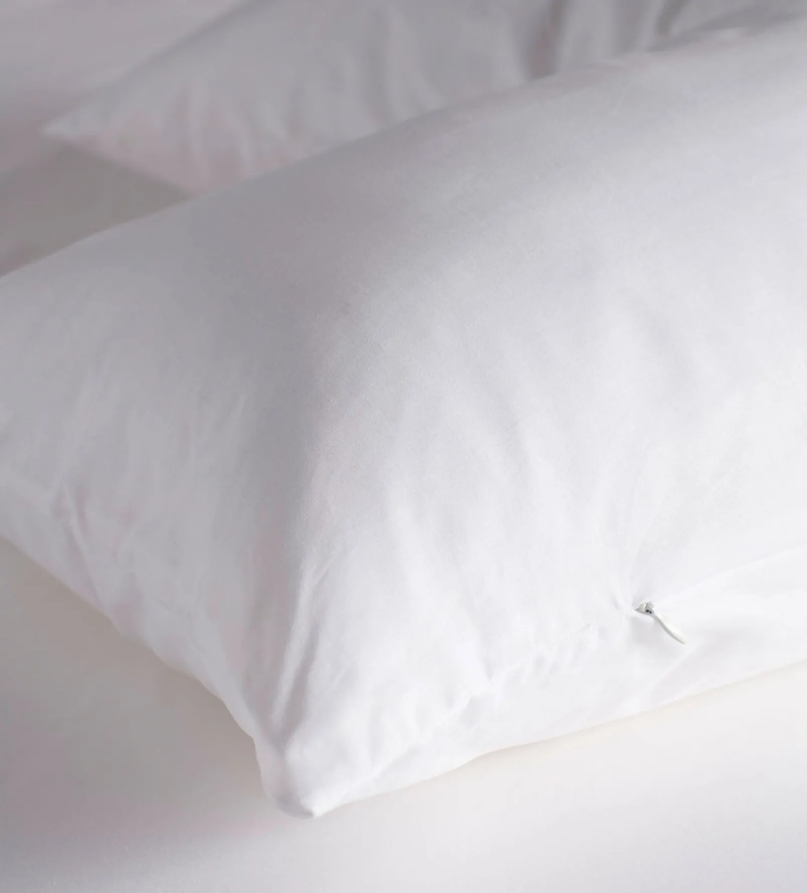 White 100% Cotton V Shape Pillow Cover